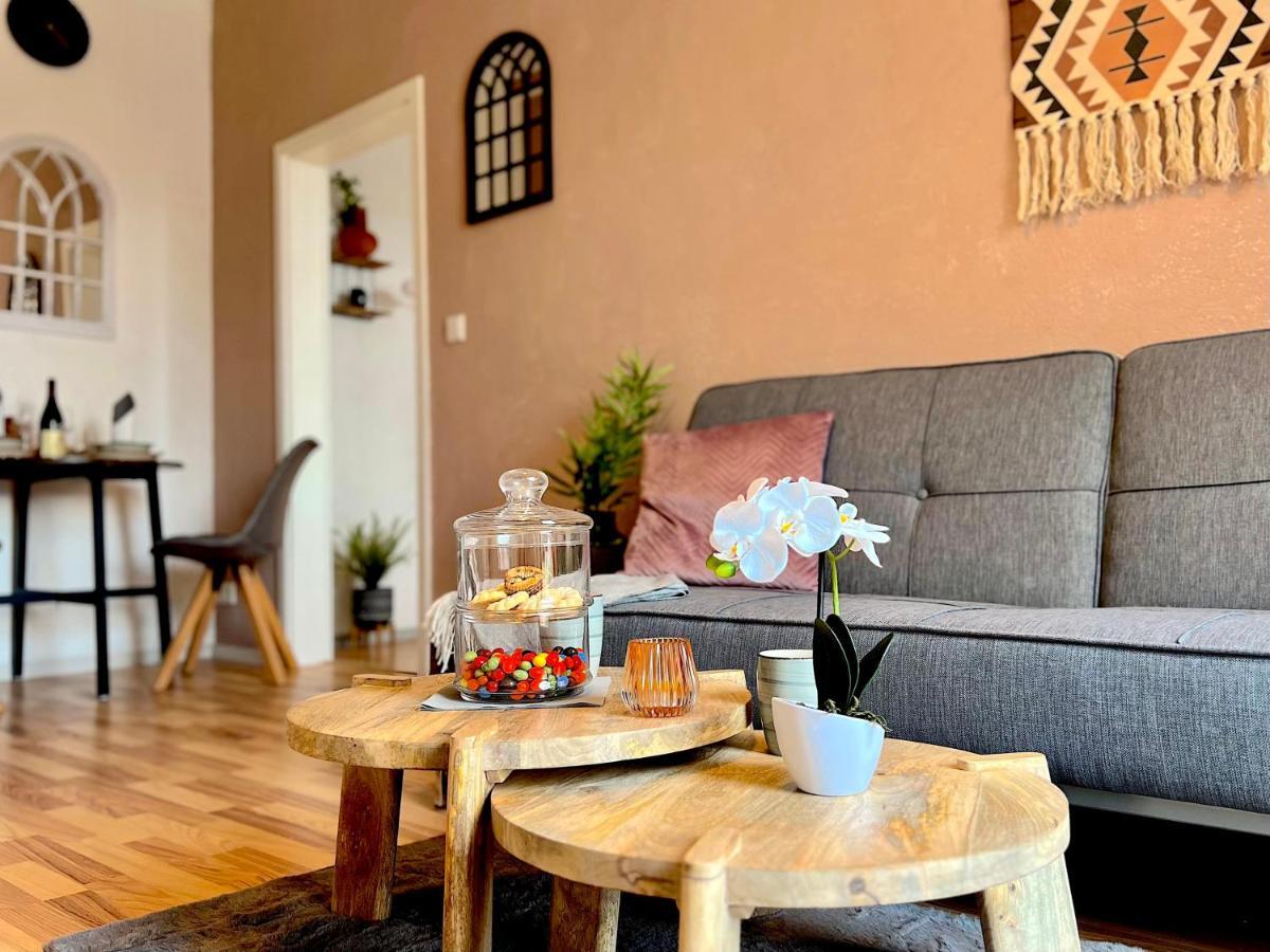 Elbling Apartment Mit Terrasse - Netflix - Parkplatz - Weinbergblick Meißen Dış mekan fotoğraf