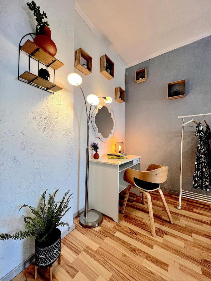 Elbling Apartment Mit Terrasse - Netflix - Parkplatz - Weinbergblick Meißen Dış mekan fotoğraf